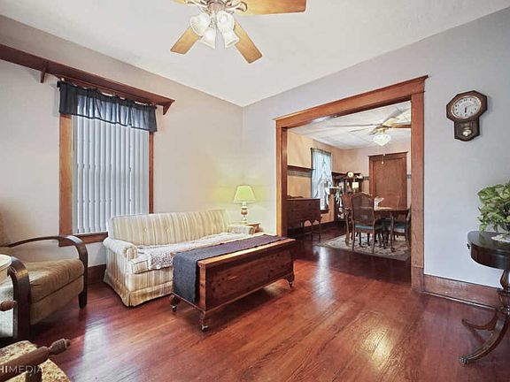 3rd image of 359 N Center Ave