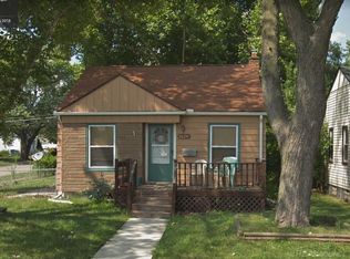 26296 Powers Ave, Dearborn Heights, MI 48125