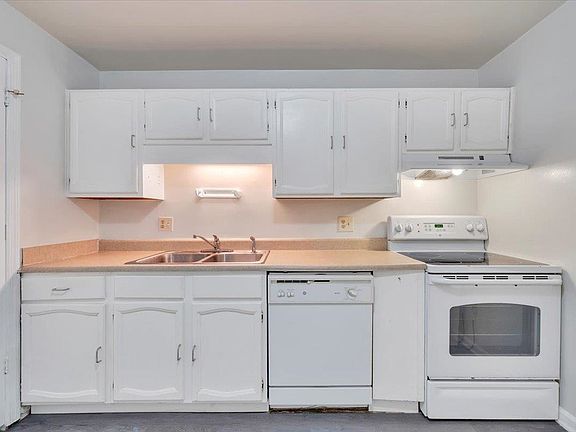 5th image of 370 New Kent Rd APT 114