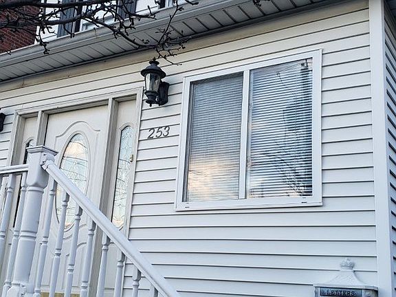 2nd image of 253 Livingston Ave