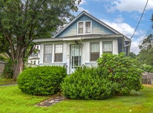 15 Oak St, West Springfield, MA 01089