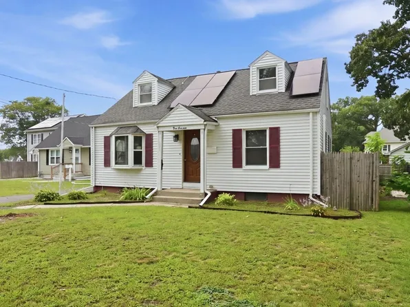 100 Lang St, Springfield, MA 01104