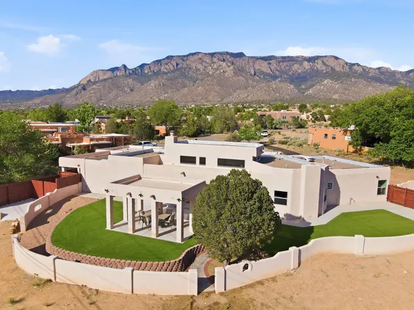 1724 Quail Run Ct NE, Albuquerque, NM 87122