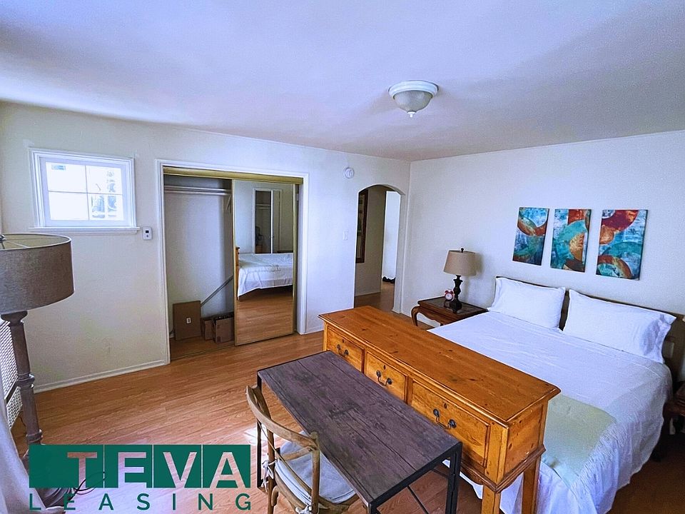 1st image of 169 N La Peer Dr APT 102