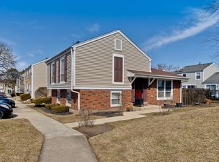 2146 Somersworth Pl #2146, Hoffman Estates, IL
