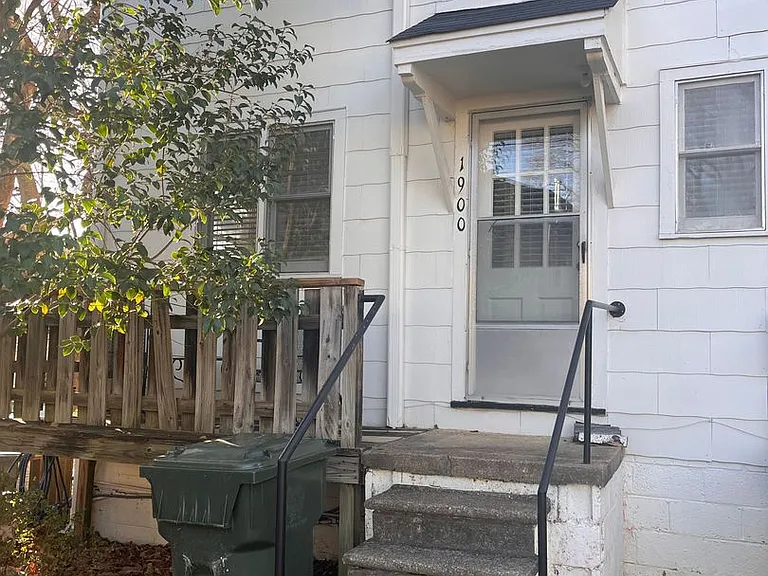 1900 Smallwood Dr — Photo 11