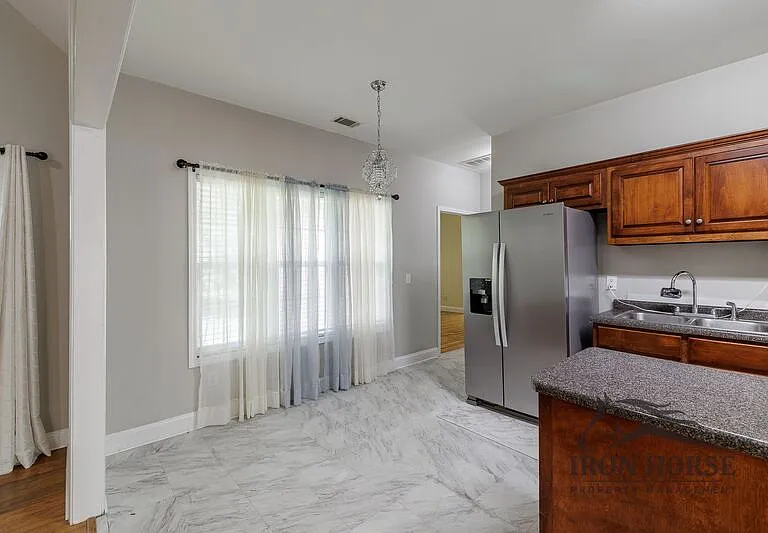 411 Timber Creek Dr — Photo 12