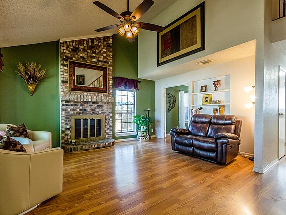 2nd image of 500 Winter Wood Dr