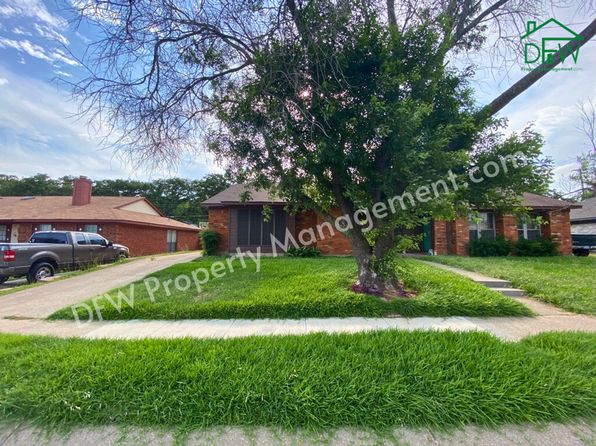 1037 Stableway Ln
