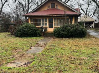 415 W 3rd St, Lonoke, AR 72086