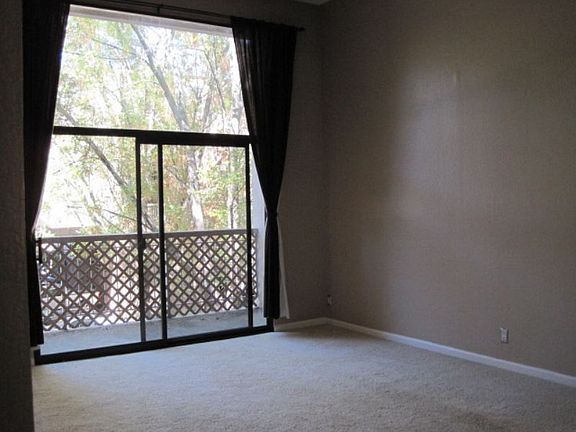 3rd image of 320 N Civic Dr APT 312
