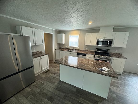 3rd image of 162 Birch Ave #162
