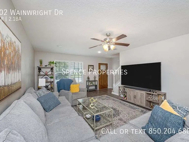 202 Wainwright Dr — Photo 9