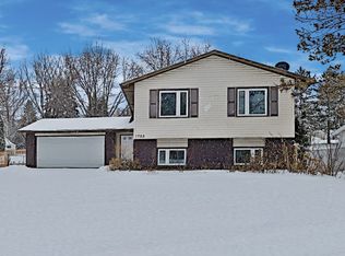 1705 138th St W, Burnsville, MN 55337