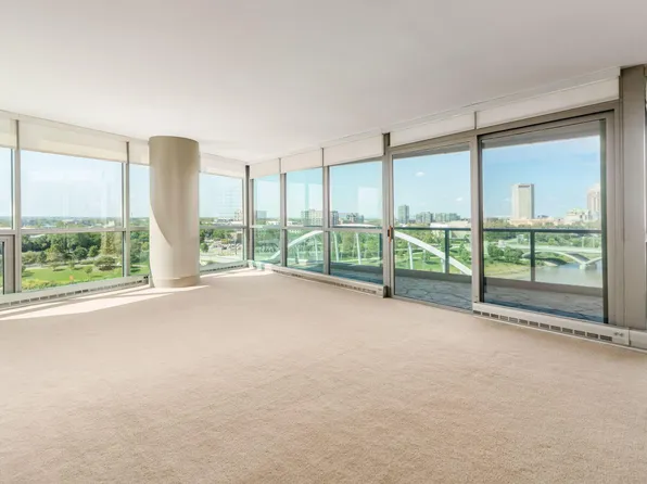 1 Miranova Pl APT 825, Columbus, OH 43215