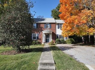 9702 Hastings Dr, Silver Spring, MD 20901