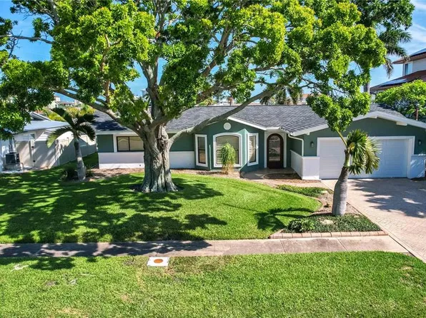 440 PALM ISLAND SE, CLEARWATER BEACH, FL 33767