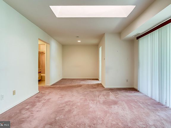 5th image of 2829 Kalmia Lee Ct #A-301