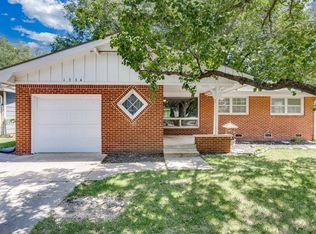 1334 N Lakeview Dr, Derby, KS 67037