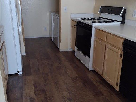 5th image of 2804 Briar Knoll Dr