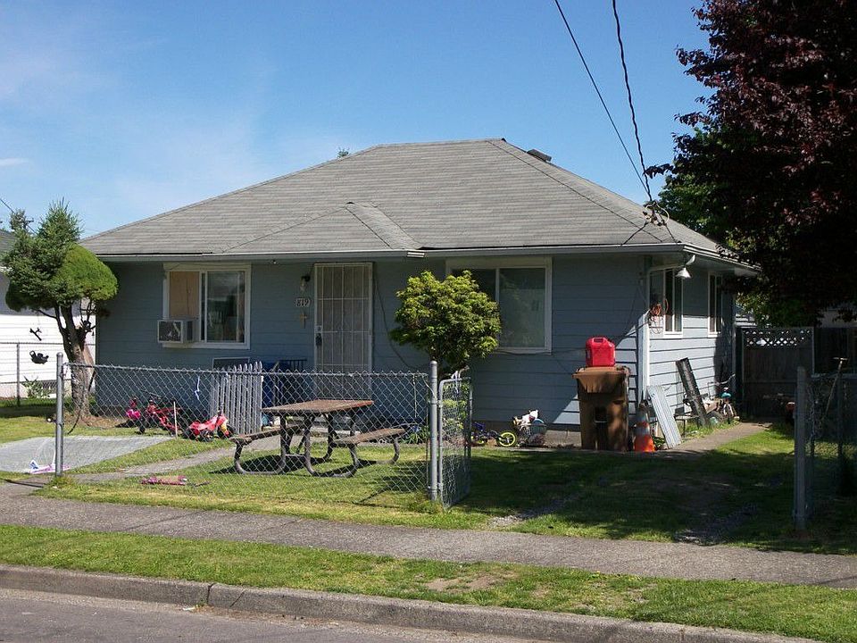 1st image of 819 E 47th St