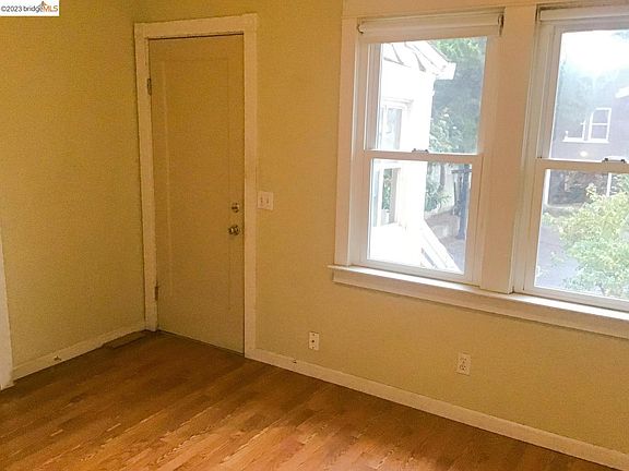 4th image of 1680 Miami Ct