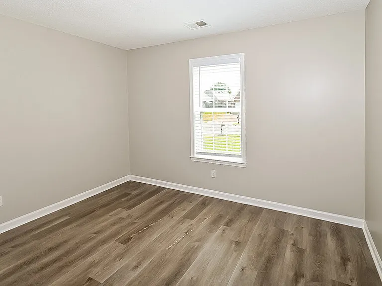 7753 Meadow Ridge Ln — Photo 15