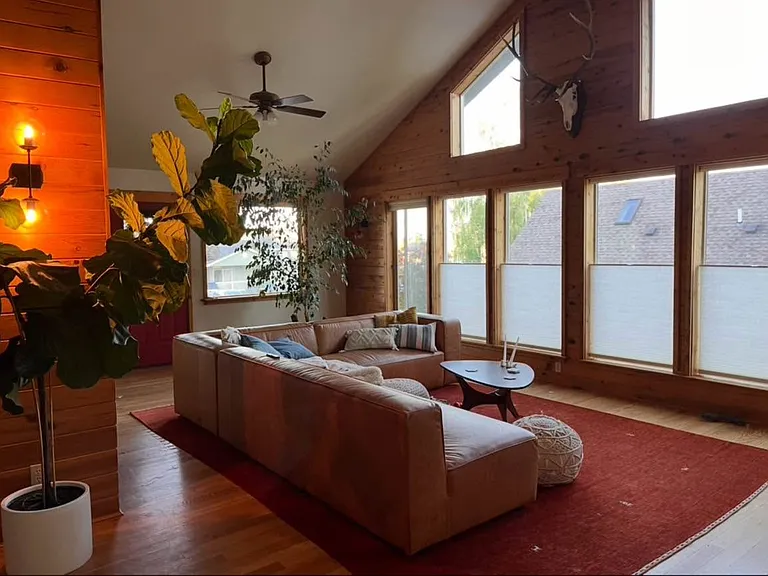 112 Hemlock St — Photo 4