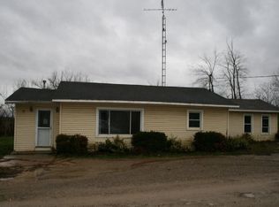 13500 S Hillsdale Rd, Camden, MI 49232