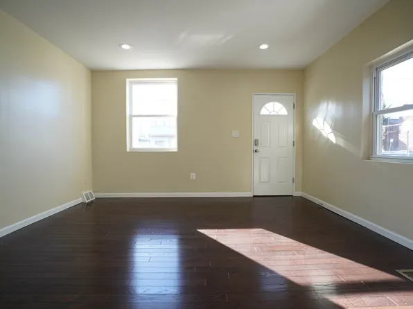 3605 Rhawn St, Philadelphia, PA 19136