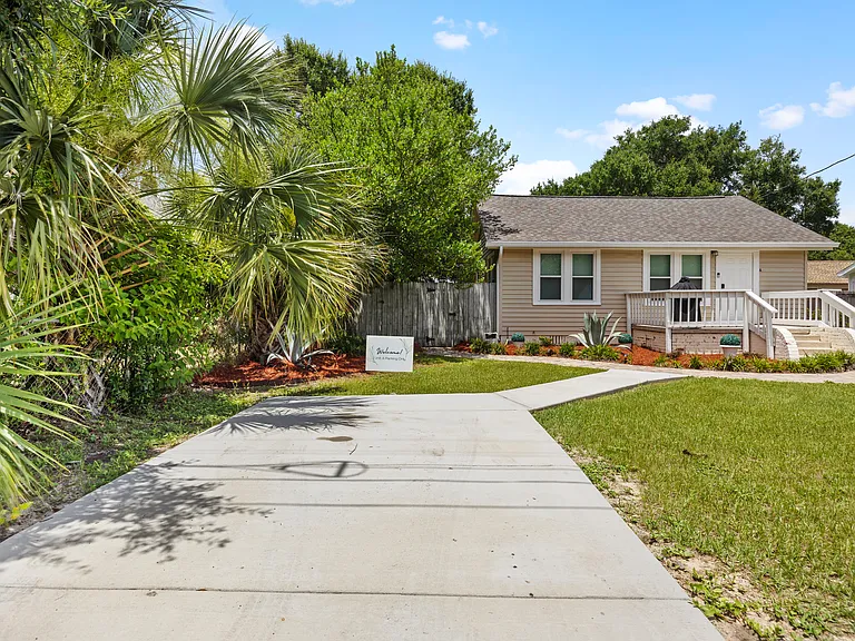 1666 W Intendencia St #A — Photo 30