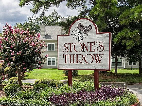 2nd image of 1014 Stones Throw Dr NW