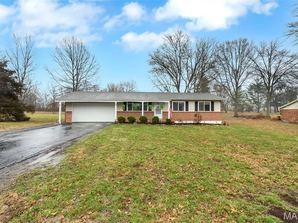 23 Covert Ln, Ballwin, MO 63021