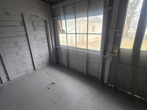 2nd image of 907 Broadway #1