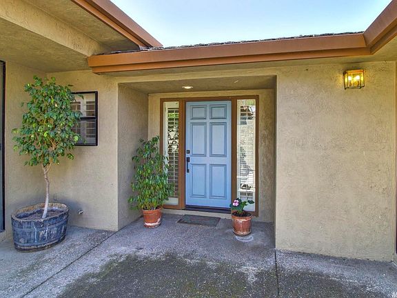 2nd image of 2393 Central Park Dr