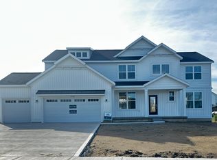 1710 Round Barn Dr, Hudsonville, MI 49426