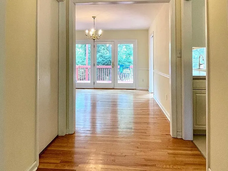 33 Monroe Ln — Photo 13
