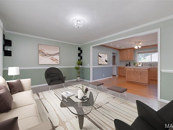 3rd image of 2410 Yorkshire Dr
