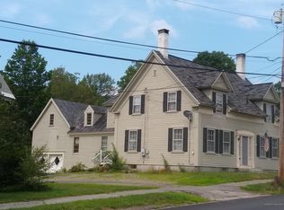 114 Perham St, Farmington, ME 04938