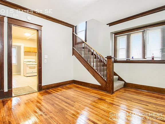 2nd image of 1015 Bates St SE