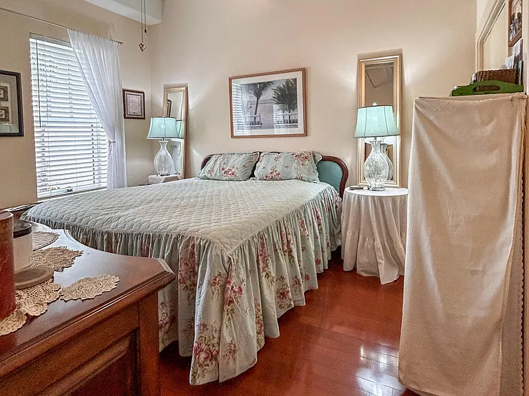 1661 Riverside Ave #410 — Photo 19