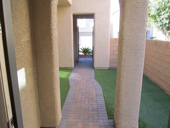 5th image of 109 Elm Reed Ave
