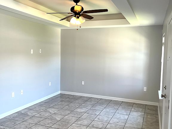 2nd image of 325 Clemente Ave #A