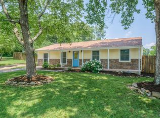 16 Lindale Ln, Oak Ridge, TN 37830