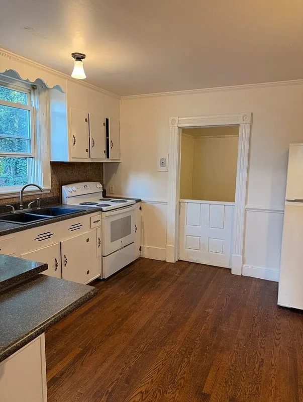 3 bed, 1.0 bath, 1544 sqft, $1,450 — Photo 4