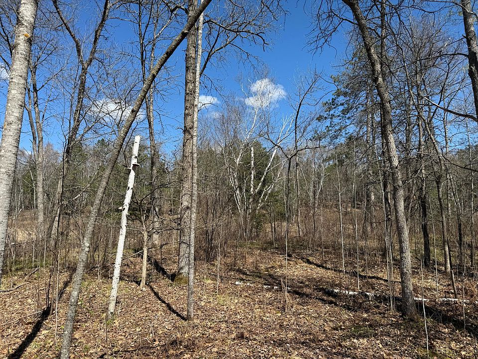 1st image of 7 Yellow Birch Ln