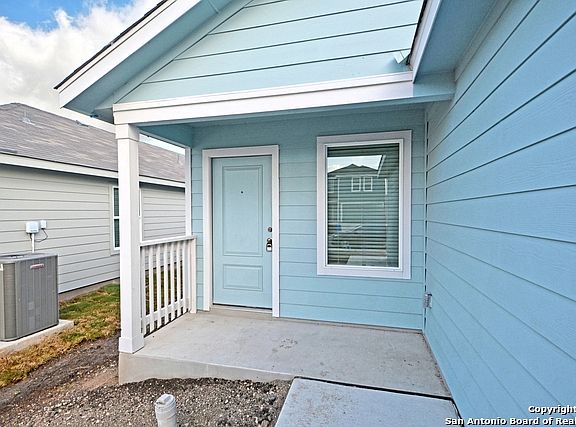 2nd image of 3744 Axis Hill St