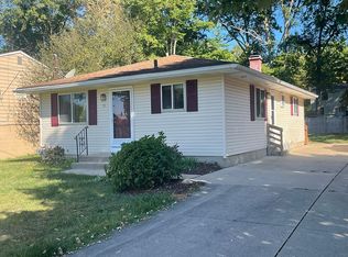 54 Lindsey Rd, Munroe Falls, OH