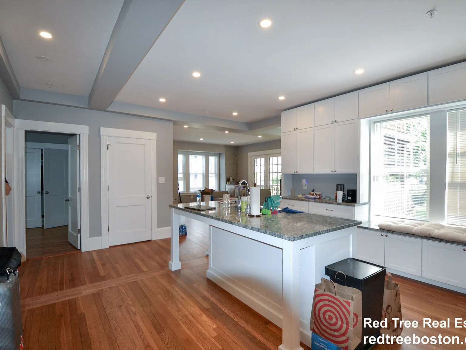 8 South St — Photo 3