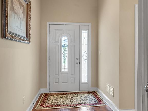 2nd image of 308 Gleneagles Way